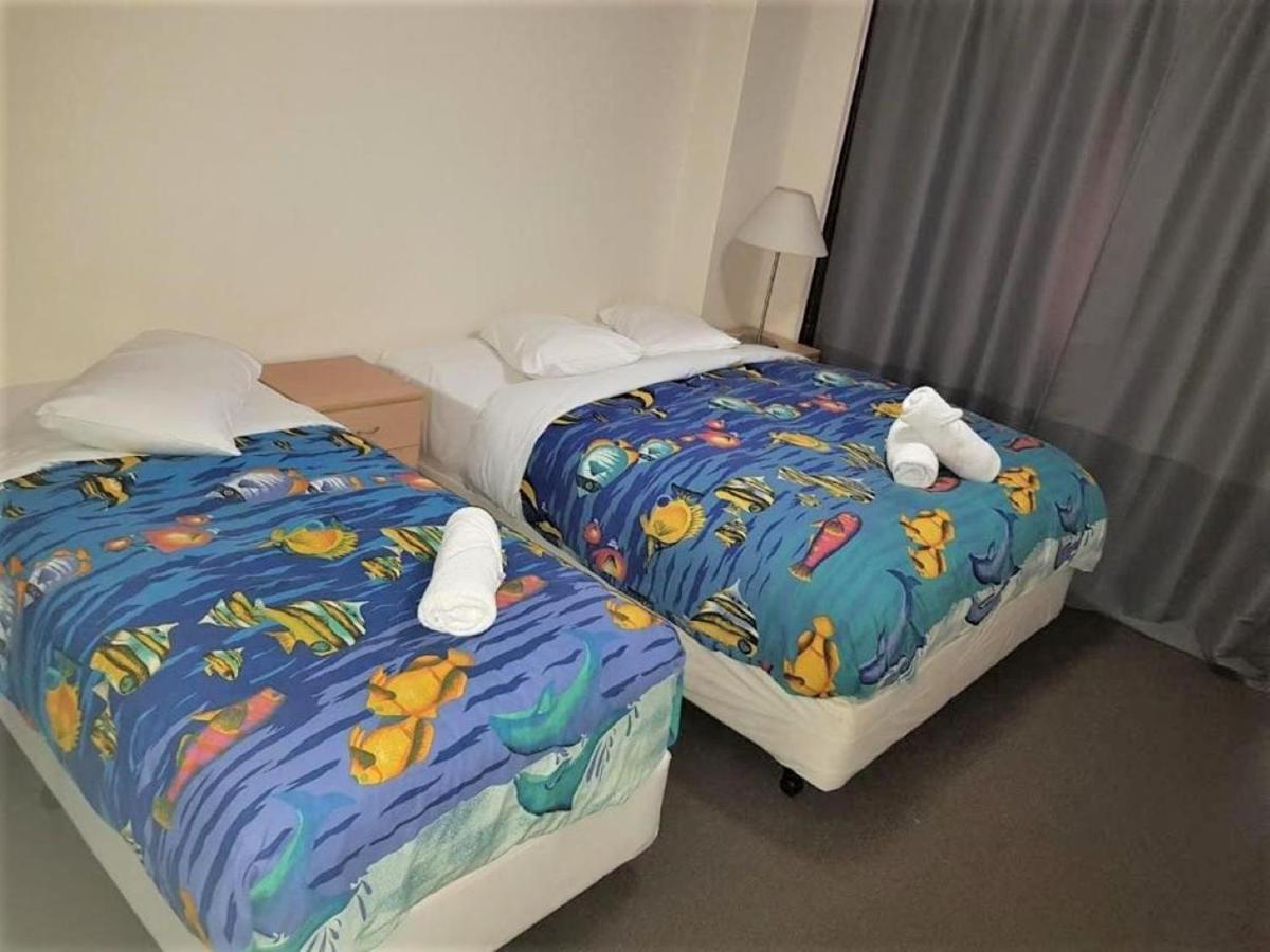 Accommodation Sydney - Kent Street Sydney Cbd Top Floor 2 Bedroom Apartment With Balcony Exterior photo
